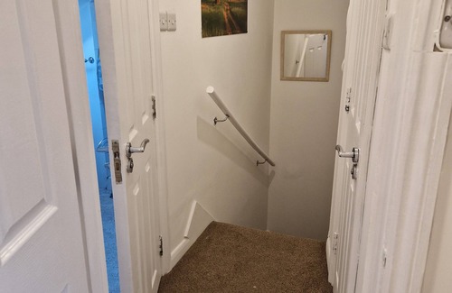 College Park and Old Oak Apartamento | A studio overbooking the city