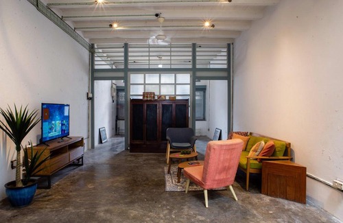 Downtown George Town Casa | A Stylish 1890s Heritage House at Kimberley Street