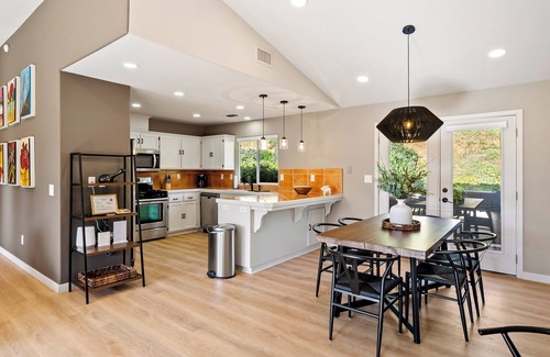 Paso Robles Villa | A stylish experience among Paso's vineyards farms.