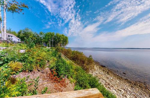 Lincolnville Casa | A Sunrise at Seaview