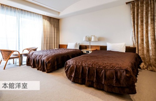 Hakone Casa | Hakone Shichifukuso main building Western-style room overlooking Lake Ashi / Ashgarashimo District Kanagawa