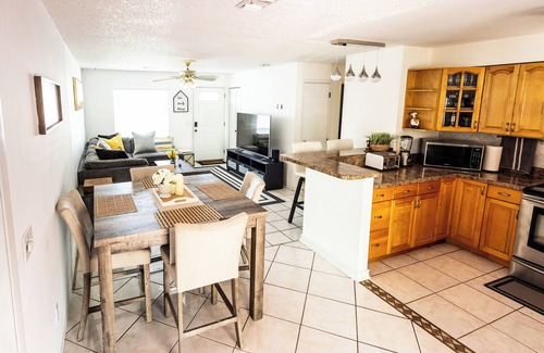 Kissimmee Casa | -A Sweet Home Near Theme Parks!-