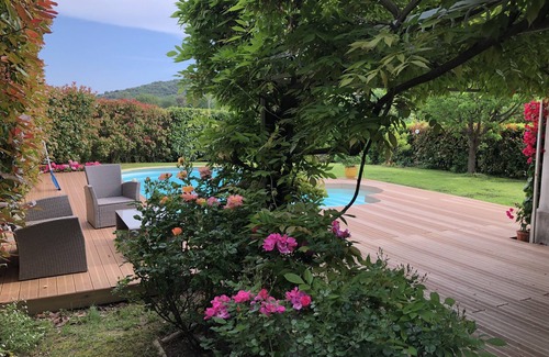La Colle-sur-Loup Casa | Un dulce capullo de verano.