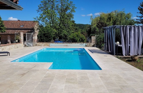 Layrac Casa | A SWIMMING POOL HOLIDAY STYLE