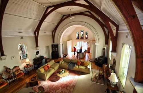Kempton Casa | A Tassie Church