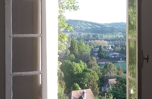 Saint-Cyprien Casa | A terrace above the valley