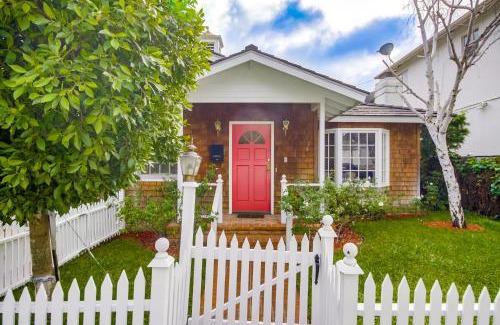 Norma Triangle Casa | A Touch of Cape Cod in West Hollywood