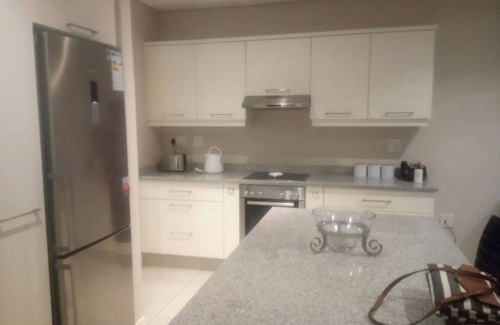 Umhlanga Apartamento | UN TOQUE DE CLASE BEACON ROCK 126 UMHLANGA