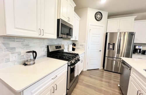 Keller Casa | A Tranquil Haven for the Family In Keller, TX