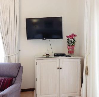Fish Hoek Casa | A Tuscan Villa Guest House