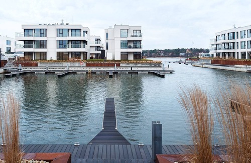 Orlinki Apartamento | Una estancia única en un moderno puerto deportivo junto al mar.