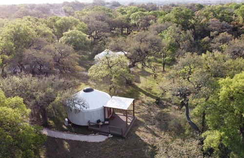 New Braunfels Cabina | A Unique Texas Hill Country Glamping Experience, pet friendly! Great AC!