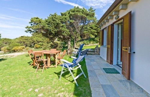 Capo Testa Casa | Una casa de vacaciones a pocos pasos de una bahía de playa privada