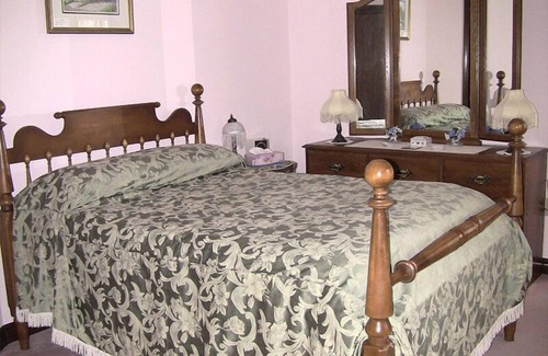 Granton Cama Y Desayuno | A Valley View Bed & Breakfast