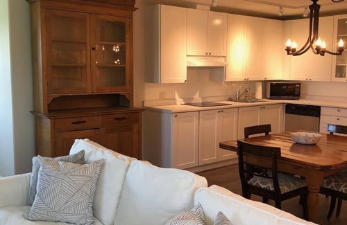 Creemore Casa | A very special getaway in a private Coach House in the Purple Hills of Creemore