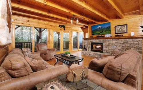 Gatlinburg - Pigeon Forge Villa | A View to A Dream
