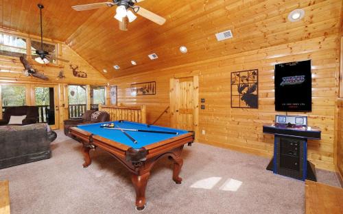Gatlinburg - Pigeon Forge Villa | A View to A Dream