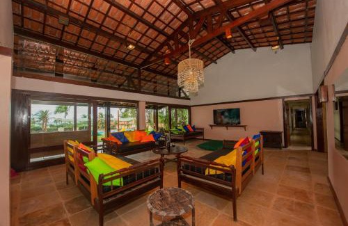 Pecém Casa | A Villa 8 suites 30 pessoas