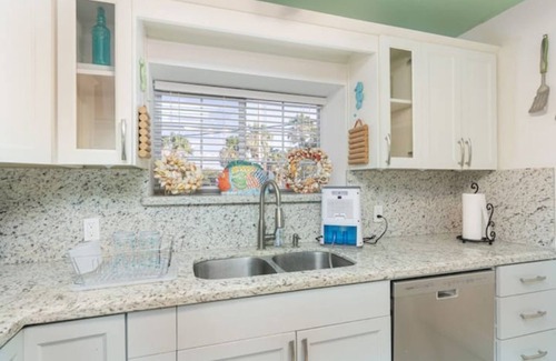 Los Fresnos Casa | A Waterfront Home with great freshwater fishing!