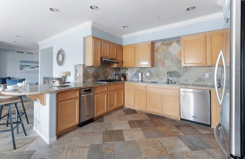 Channel Islands Condominio | Waterfront Living at the Oxnard Marina