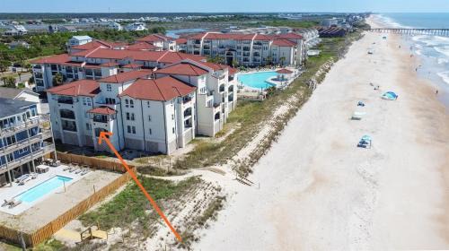 North Topsail Beach Apartamento | A Wave From It All- Luxe 1BR at Villa Capriani