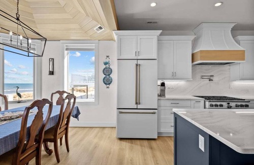 Sandbridge Casa | A Wave From It All | Oceanfront | Hot Tub