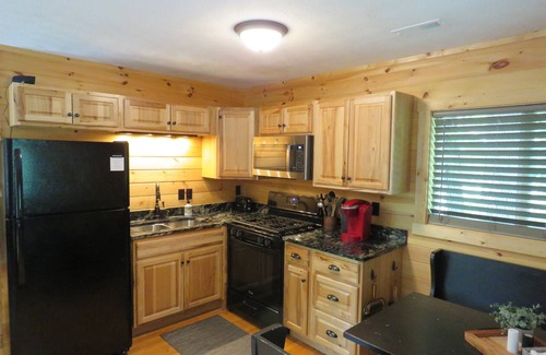Broadway Cabina | A WELL-APPOINTED CABIN, RURAL RELAXATION, FIREPIT!