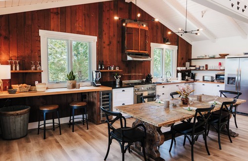 Santa Ynez Casa | A Wine Country Pond House