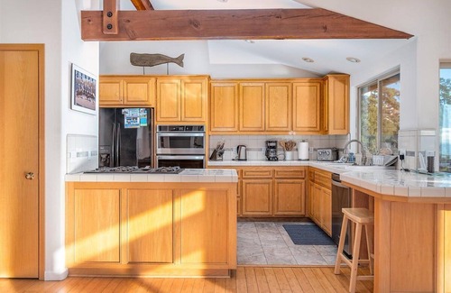 Marine Terrace Casa | Un Winsome Whale Watcher