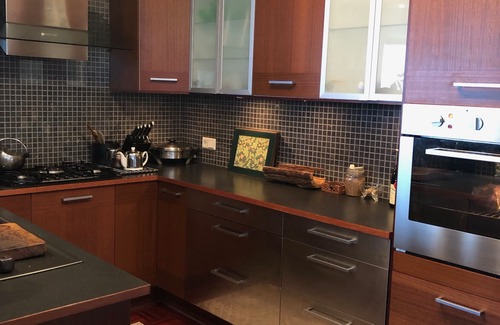 Downtown Apartamento | Un maravilloso piso con vista al mar en el centro de la ciudad.