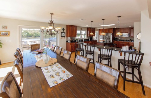 Sandbridge Casa | A World Away- 6 bedrooms, Bayfront, Pool, Hot Tub, Dock
