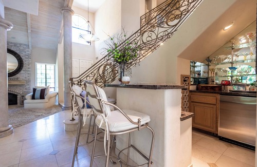 Thousand Oaks Casa | Hermosa casa privada de 4 dormitorios y 3 baños aislada en las colinas