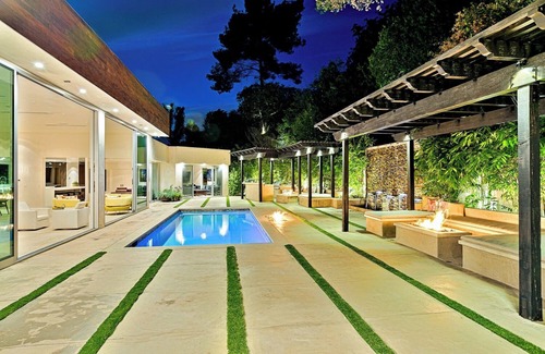 Beverly Hills Casa | A Zen Estate