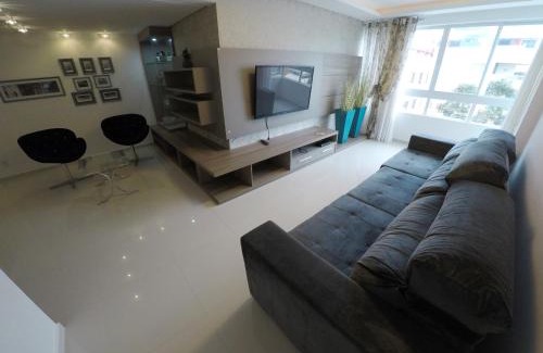 Bombas Apartamento | A075 - Ed. Mônica, cobertura duplex