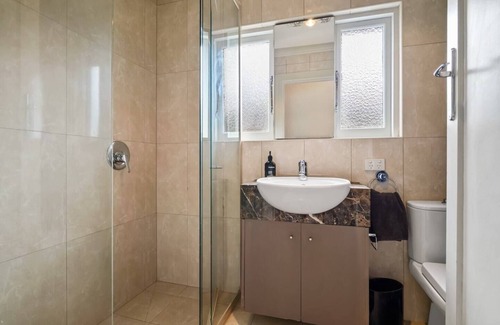 Middle Park Apartamento | A1 Art Deco 2 Bedroom Apt. Sleeps 5. Nimmo1
