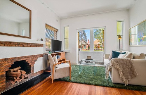 Middle Park Apartamento | A1 Art Deco 2 Bedroom Apt. Sleeps 5. Nimmo1