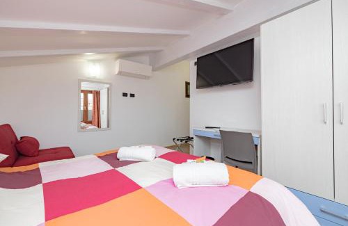 Cesate Apartamento | A10 Arcobaleno Rho-Fiera -Laghi & MXP FINELY RENOVATED APARTMENT
