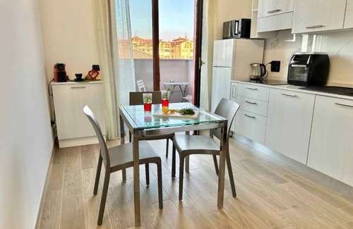 Cesate Apartamento | A10 Rainbow|Spacious and modern studio apartment|13km Rho Fiera-18km Milan-40km MXP