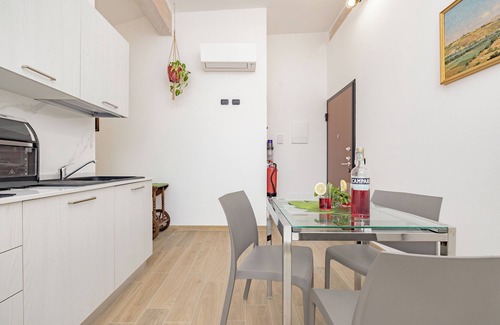 Cesate Apartamento | A10 Rainbow|Spacious and modern studio apartment|13km Rho Fiera-18km Milan-40km MXP