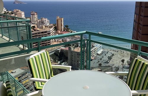 Villajoyosa Apartamento | A1014 - Vistas al mar y comodidad para tus vacaciones