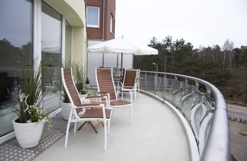 Sahlenburg Apartamento | A2.5 - Exclusive, beautiful vacation apartment with round balcony for 4 people