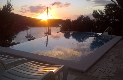 Hvar Apartamento | A2 Studio Apartment con 4 camas y piscina climatizada, infinita, masajes.