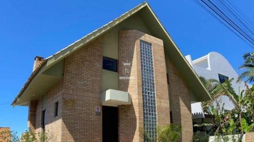Quatro Ilhas Casa | A23 - Casa de 4 Ilhas