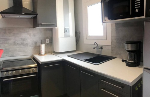 Almadraba-Canyelles Chalet De Esquí | A38-Casa adosada con parking , pisicna y Wi-fi