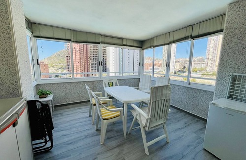Finestrat Apartamento | A796 - Completo apartamento con aire acondicionado, garaje y piscina enfrente de la playa