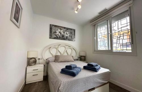Carihuela Apartamento | A8 - Apartamento en La Carihuela, 2 dormitorios, Wifi, a 100 metros de la playa