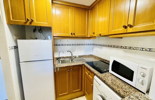 Villajoyosa Apartamento | A935 - Bonito apartamento con aire acondicionado, piscina y garaje