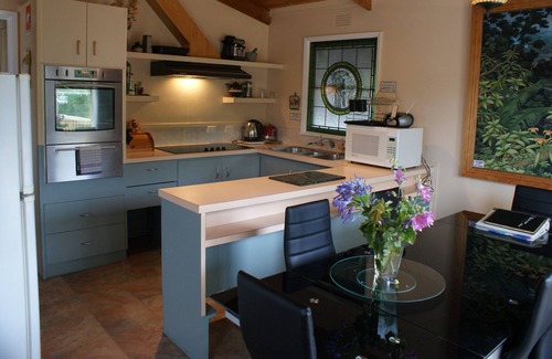 Promised Land Cabaña | AAA Granary Accommodation