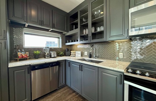 Uptown Apartamento | AAC Stars, Mavs, Dallas, TX/free parking