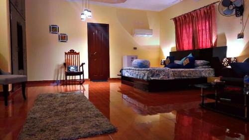 Lahore Casa | Aadam's